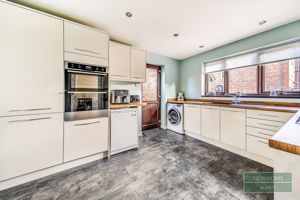 Photo 21- click for photo gallery